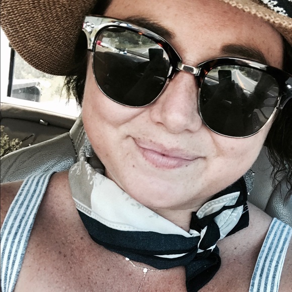 Meet your Posher, Jessi - Picture 4 of 4